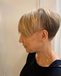 Violet Wallace (@violet.sassoon) · Instagram 照片和视频