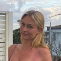 Rosa Griffith's Instagram, Twitter & Facebook