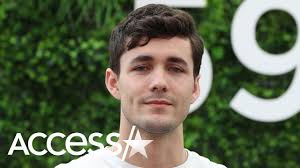 7 Facts About Jonah Hauer-King — Prince Eric To Halle Bailey's 'Little  Mermaid'