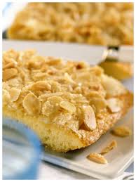 Butterkuchen Mit Mandeln Rezept Butterkuchen Mit Mandeln Butterkuchen Kuchen