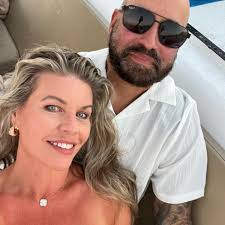 I have 100,000 RCI points. Any suggestions for using or selling them before  the end of the year?