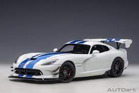 The 2017 dodge viper is a thrilling track performer, but on the streets its harsh ride, snug cabin one engine remains for the 2017 dodge viper srt: Dodge Viper Gts R Commemorative Edition Acr 2017 White With Pearl Blue Stripes Autoart