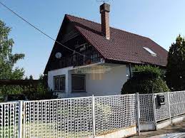 Casa de locuit, restaurant si 2 cabane camping. Vanzare Casa 4 Camere Gyulavari