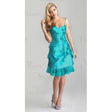 0 avis ecrire un avis. Robe De Cocktail Turquoise Courte Cintree Et Decolletee En