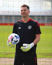 United announced the signing of heaton on friday. Gallery Of Tom Heaton Images As Goalkeeper Signs For Man Utd Manchester United