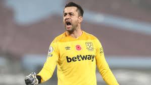 Aston villa announced the signing of arsenal goalkeeper emiliano martinez on wednesday for a reported fee of £20 million ($26 million). Lukasz Fabianski And Emiliano Martinez The Fa Cup Winners Who Left Arsenal In Search Of Regular Football West Ham United