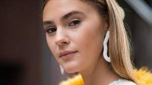 At present, no reliable predictors of eventual gender identity have been identified, including genotype or degree of genital. Model Stefanie Giesinger Gesteht Ich Hatte Depressionen