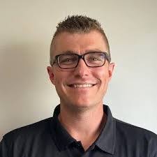 Clint Diamond's Instagram, Twitter & Facebook