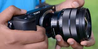 Best zoom lenses for sony a6000. The Sony E Mount Lenses You Should Buy Reviews By Wirecutter