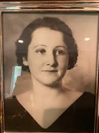 Minnie H. Reid Light (1914-1974)