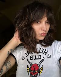 I am feeling so confident today. I've been having a hair identity crisis  for the last few months, and today I woke up, washed my hair, scrunched a  few products in, and