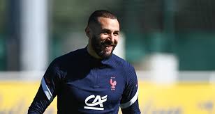 His current girlfriend or wife, his salary and his tattoos. Benzema Griezmann Et Mbappe La France Experimente Son Trio Face Au Pays De Galles