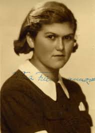 Hello FbFriends! I am searching since 50 years about my family ... I am now  searching about Chawa FRYDMAN (Ewa/Eva) born 22 october 1906... any trace  about her during WWII in the