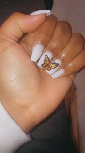 So, even if your claws are more like that of a kitten rather than a big cat, you can still rock this stylish trend. Butterfly White Short Coffin Nails Butterfly White Short Coffin Nails Source By Rebeccamurtagh 19 Unas Postizas De Gel Manicura De Unas Unas De Gel Bonitas