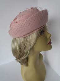 Vintage Pink Pillbox Hat Asymmetrical Fascinator Half Hat With Etsy Pink Pillbox Hat Pillbox Hat Fascinator