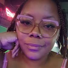 Please keep Mr. Jamal King and family in prayer. Condolences ans hugs they  lost their Father