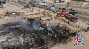 Fuego destruye seis viviendas de madera en la Vía Rápida Poniente