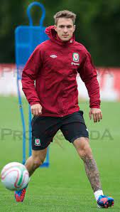 On saturday, march 2, arsenal fc welsh player aaron ramsey scored the only goal of the match against tottenham in a. Pretty Men In Shorts Watching Don T Tell The Bride They Re In