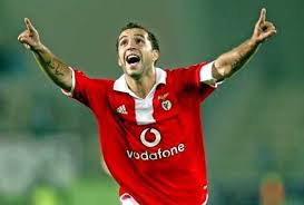 Check out the latest pictures, photos and images of simao sabrosa. Simao Sabrosa Sven Bender Andebol Atletismo