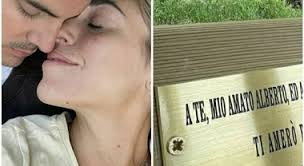 Guenda, una panchina per il fidanzato Alberto morto nell'incidente stradale