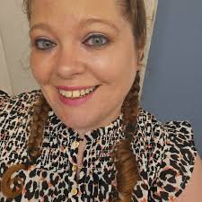 Megan Burrage's Instagram, Twitter & Facebook