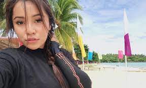Ika nabila is a member of vimeo, the home for high quality videos and the people who love them. Ika Nabella Kena Ugut Media Hiburan