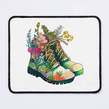 Impression photo avec l'œuvre « Chaussures de randonnée et fleurs sauvages  » de l'artiste Just66 | Redbubble