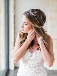 How To Book Hair And Makeup For Your Wedding Day On A Short Engagement Timeline Gorgeous Half Up Best Wedding Hairstyles Bridal Hair Half Up Short Bridal Hair