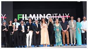 Fran Drescher glänzt auf dem Filming Italy Sardegna Festival - Imagen ilustrativa del artículo