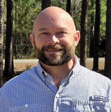 Kimberly Nickle's Instagram, Twitter & Facebook