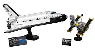 Live space station tracking map. Lego Collaborates With Nasa On 2 354 Piece Space Shuttle Discovery Set