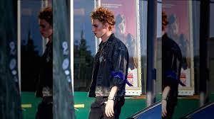 Prior to pausing production, the cast got together in atlanta for their first table read, reuniting stars harbour, winona ryder. Maya Hawke S Brother Joins The Cast Of Stranger Things For Season 4