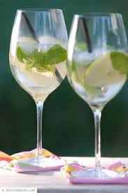 Hugo Der Aperitif Aus Sudtirol Leicht Spritzig Lecker Rezept Mit Bild Rezept Hugo Rezept Leckere Rezepte Hugo Alkoholfrei
