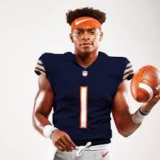 The chicago bears appear to be happy with justin fields' progression throughout training camp this summer. Wait The Bears Actually Drafted That Bum Justin Fields Land Grant Holy Land
