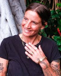 Caroline Motley's Instagram, Twitter & Facebook