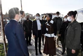 Spor bakanının görevleri kısaca nelerdir? Genclik Ve Spor Bakani Kasapoglu Nun Esi Betul Kasapoglu Nusaybin I Ziyaret Etti