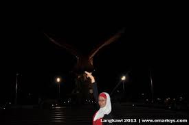 Feb 24, 2020 · antara hidupan liar yang terdapat di sini adalah monyet, burung helang, burung enggang, kelawar dan banyak lagi. Trip To Pulau Langkawi Dataran Helang