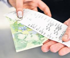 Premiul de un milion de lei pus la bătaie va fi împărțit între cel mult 100 de persoane. Loteria Bonurilor Fiscale Valoarea Bonurilor Fiscale CastigÄtoare Aferente Lunii Noiembrie