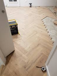 La sélection produits leroy merlin de ce jeudi au meilleur prix ! Pose Parquet Baton Rompu Linternaute Com