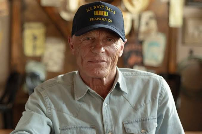 Ed Harris Is Already the Most Compelling New Face on 'Dutton Ranch' and His  Character Everett McKinney Proves It