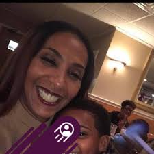 What is the deal with Papa John's pizza in Hilo?