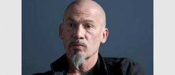 Le chanteur toujours en pleine promotion de son dernier album « tout et son contraire », sorti hier, s'est un peu lâché lors d'un entretien accordé à «cherie fm». Florent Pagny Ne Veut Pas Que Son Fils Parle Rebeu Jean Marc Morandini