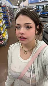 Eve Iris Fill Me with