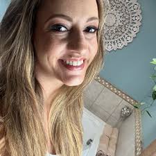 Can someone recommend a female chiropractor in Olympia who spends time with  patients?