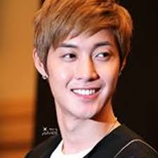 Listen to Ss501스페셜앨범URMAN MV