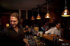 It's in piazza santo spirito, a popular location with florentines for the delicious food, bars, and being simply just a good place to hang out. Volume