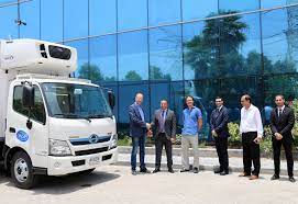 What can you do with a hino truck? Al Futtaim Motors Hands Over First Hino 300 Series Hybrid Truck In Uae Construction Week Online