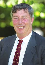 UNE ANNUAL REPORT 2014 FRONT SECTION.indd