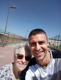 Violeta, la lavandera de la Ponferradina: “Cuando mi marido era utillero a  veces estaba hasta el gorro del fútbol. Cuando entré lo entendí, esto  engancha”