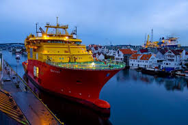 Edda Fauna Ostensjo Boat Sailing Oil Rig